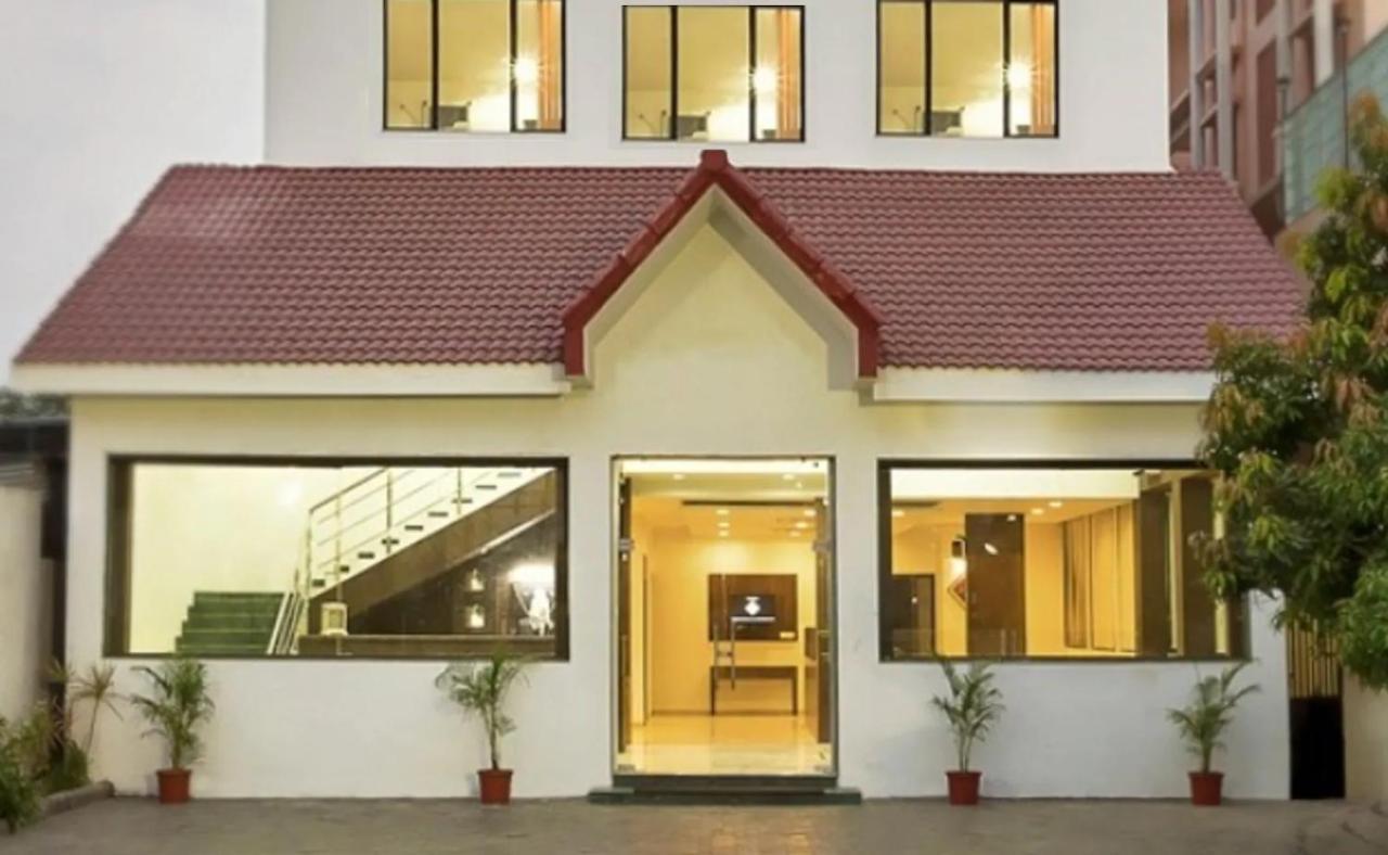 Hotel Shirdi Sai Wada Exterior foto
