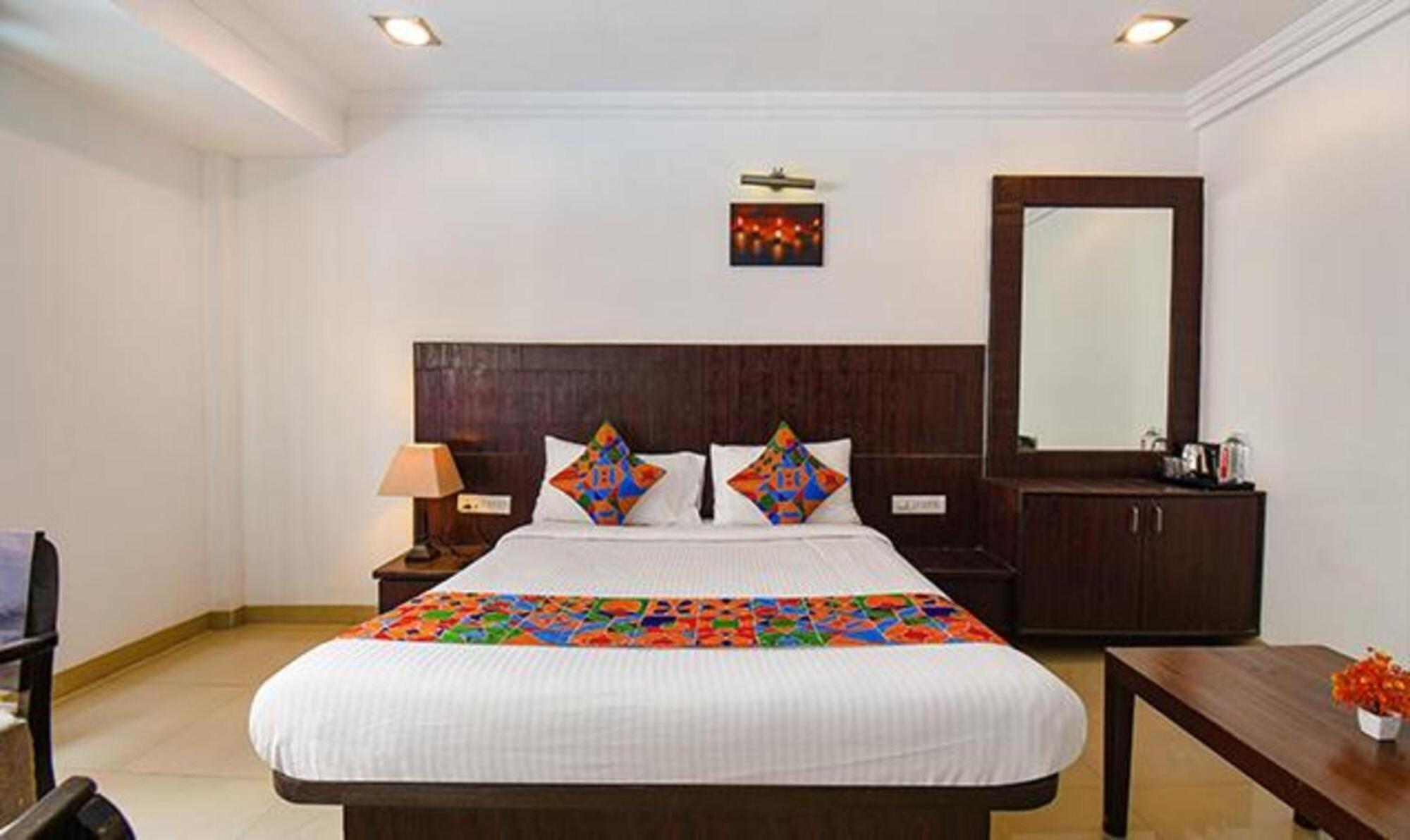 Hotel Shirdi Sai Wada Exterior foto