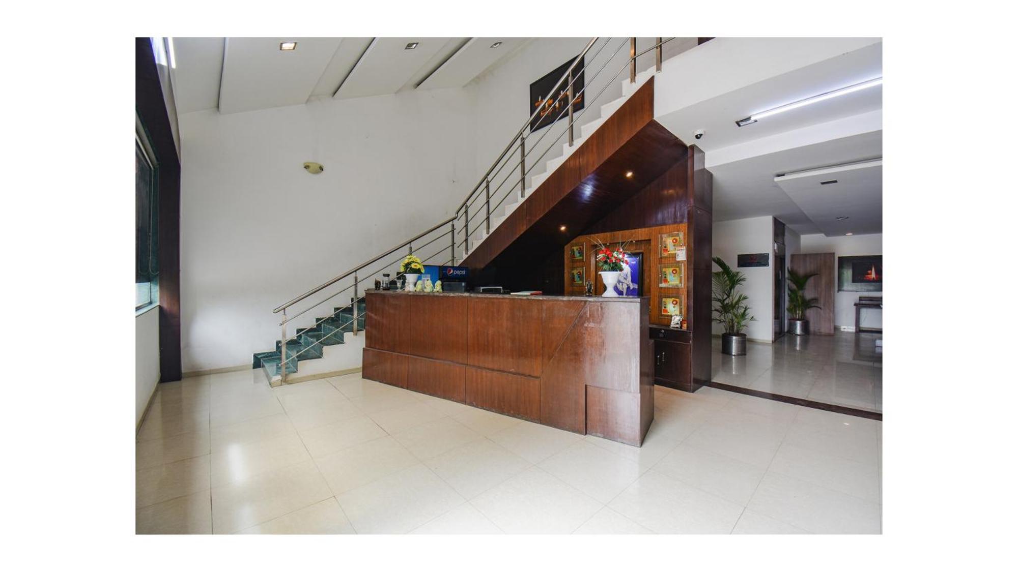 Hotel Shirdi Sai Wada Exterior foto